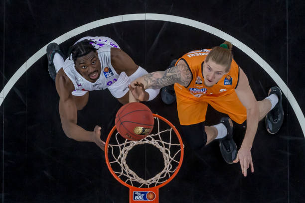 反应迅速 反应迅速