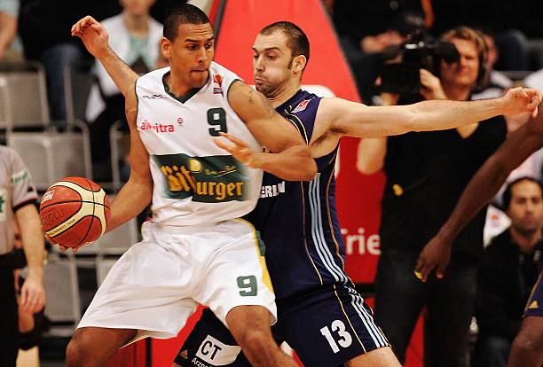 广州队以5 广州队以5